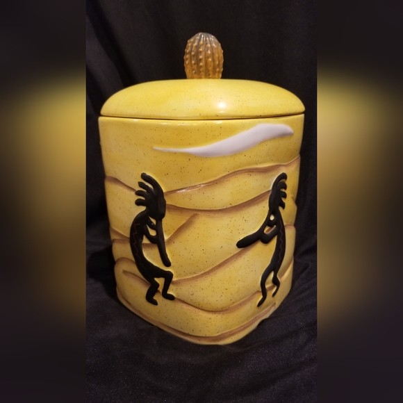 Ceramic Container - Picture 10 of 11